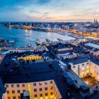 Aerial sunset view of Helsinki in winter time, Finland | Von Alexey Fedorenko